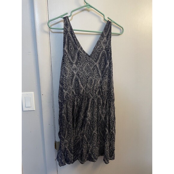 H&M Women's XL Romper - Navy Blue & White Pattern - Picture 5 of 5